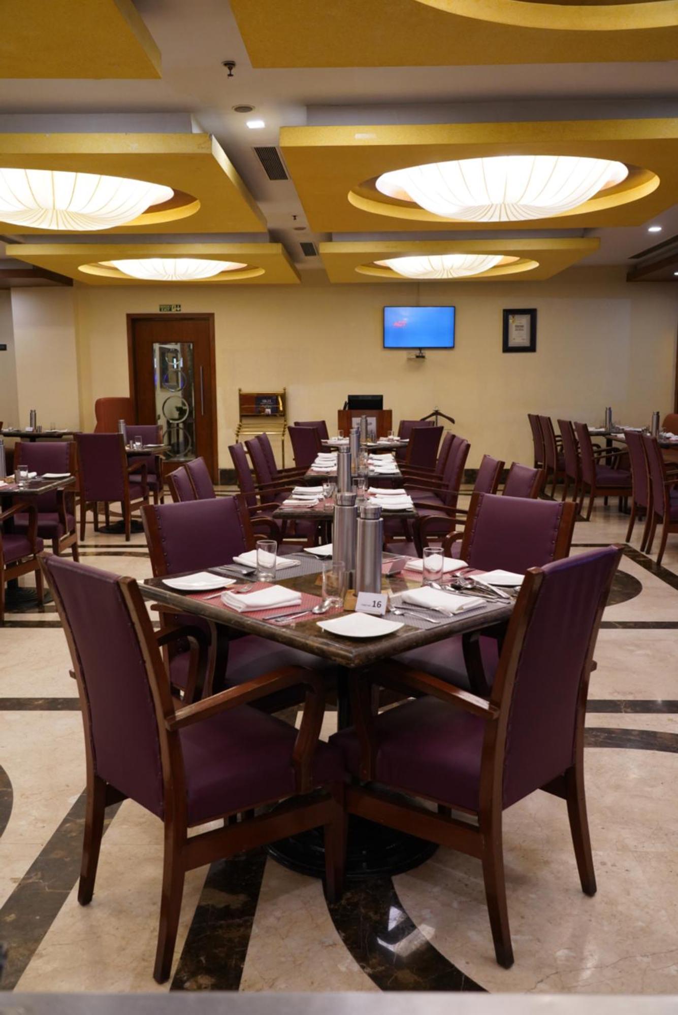 Fortune Select Jp Cosmos, Bengaluru - Member Itc Hotels' Group Bagian luar foto