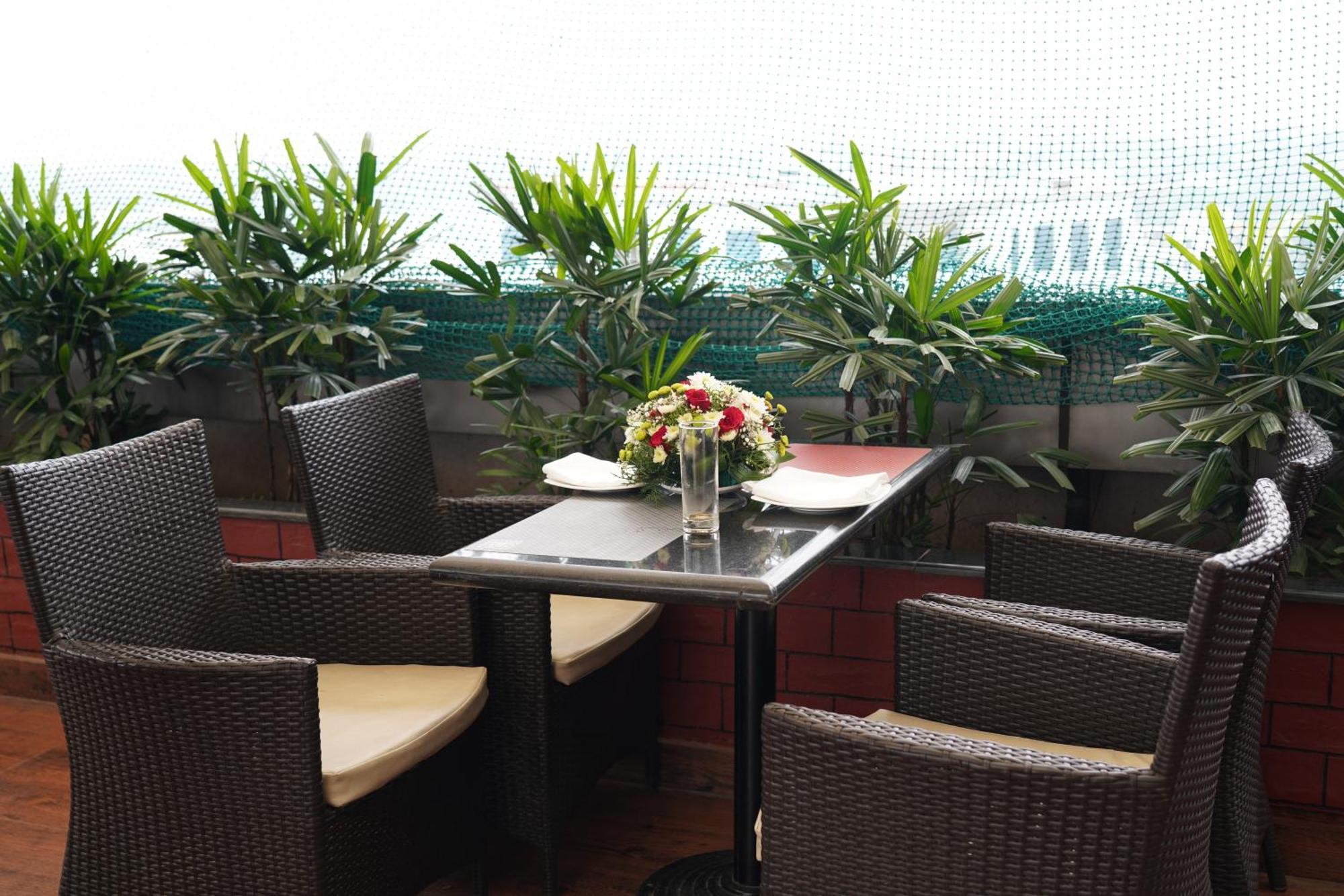 Fortune Select Jp Cosmos, Bengaluru - Member Itc Hotels' Group Bagian luar foto